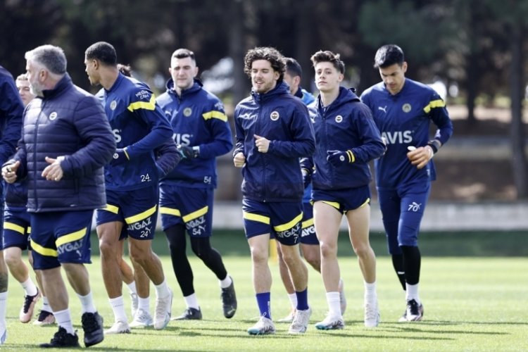 Fenerbah&ccedil;e, Sevilla ma&ccedil;ına hazırlanıyor