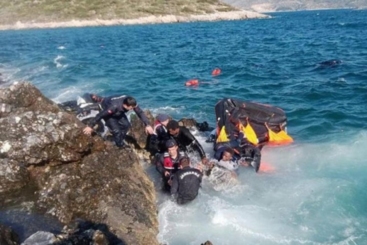 Kuşadası K&ouml;rfezi'nde can pazarı:4 &ouml;l&uuml;