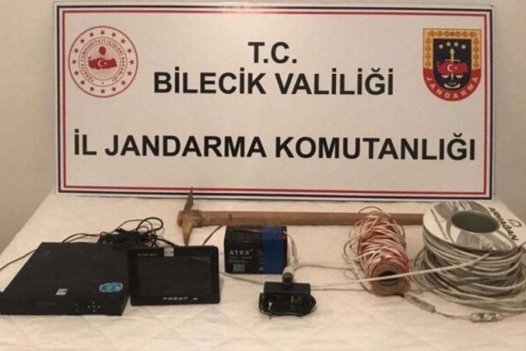 Bilecik'te tarihi eser operasyonu! Ka&ccedil;ak kazı yaptılar