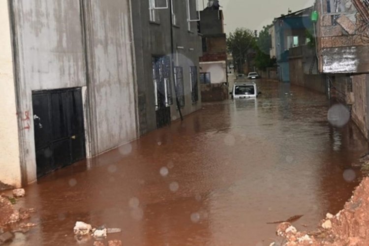 Şanlıurfa'da okullara yağmur engeli