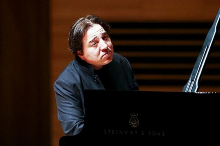Fazıl Say depremzedeler i&ccedil;in Paris'te konser verecek