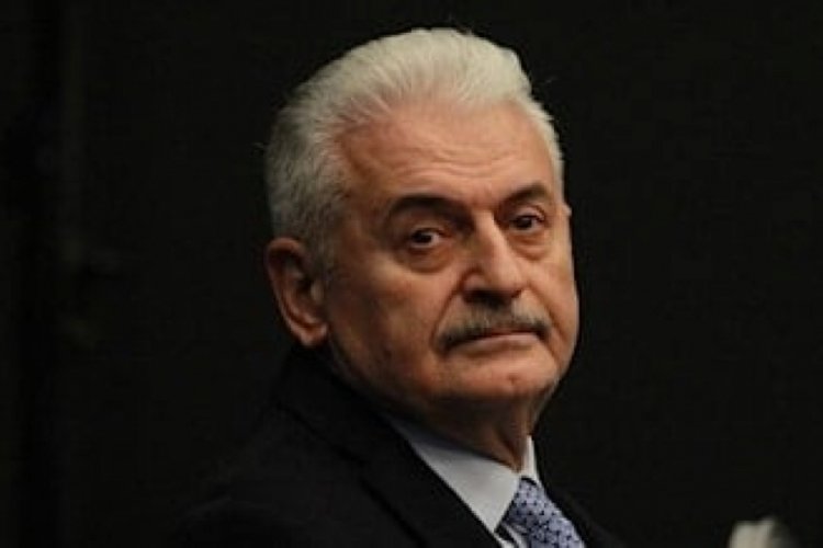 Binali Yıldırım'ın annesi hayatını kaybetti