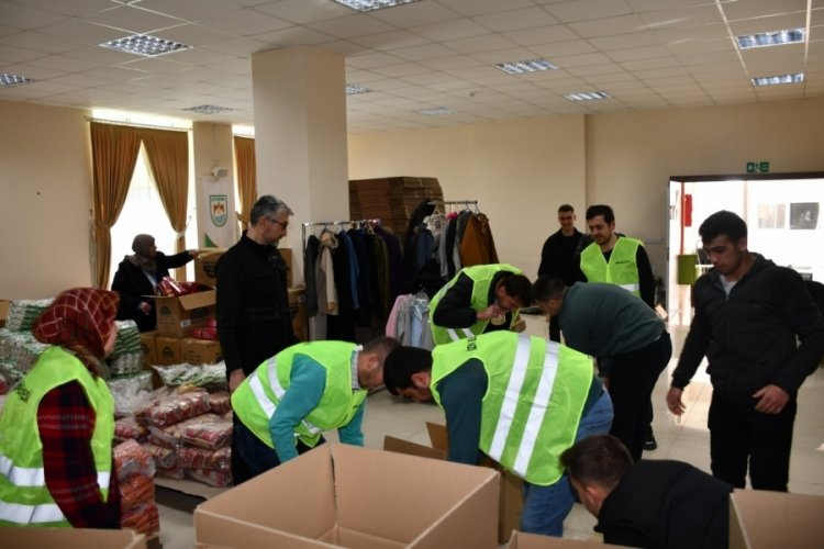 Bursa İznik'ten afet b&ouml;lgesine destekler devam ediyor