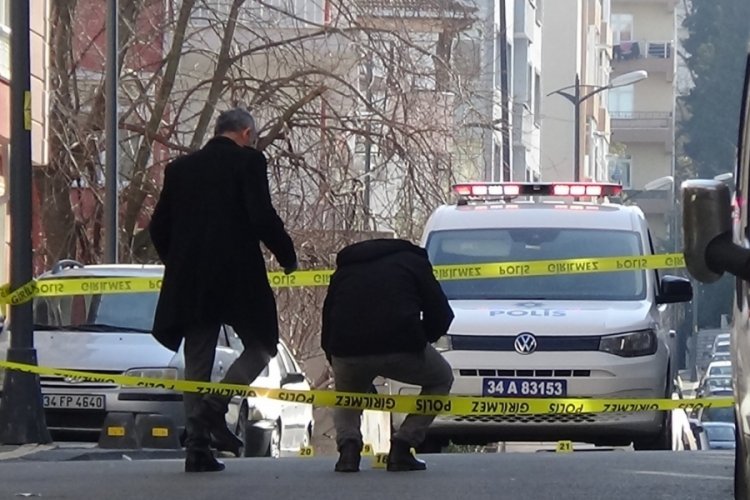 İstanbul'da eski sevgili dehşet sa&ccedil;tı: 4'&uuml; ağır 5 yaralı