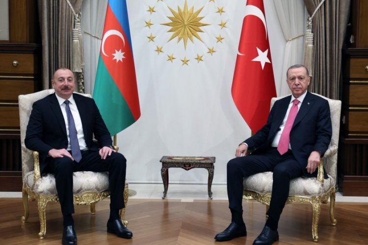 Erdoğan, Aliyev ile bir araya geldi