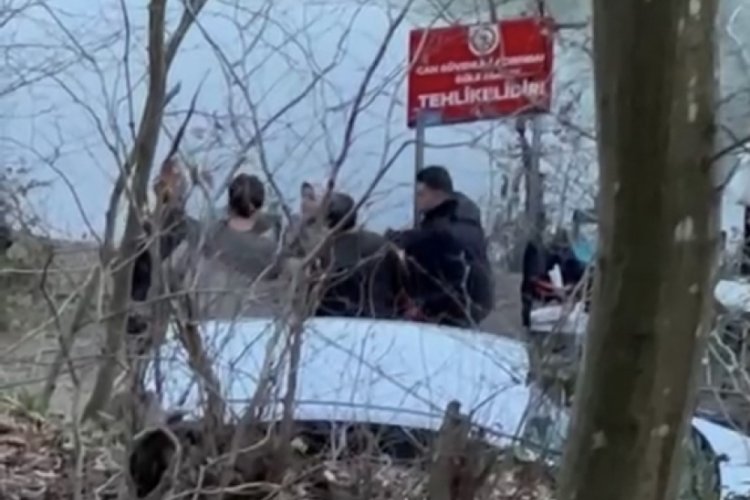İstanbul'da baltalı oduncu gencin başına vurdu: Gen&ccedil; fel&ccedil; kaldı