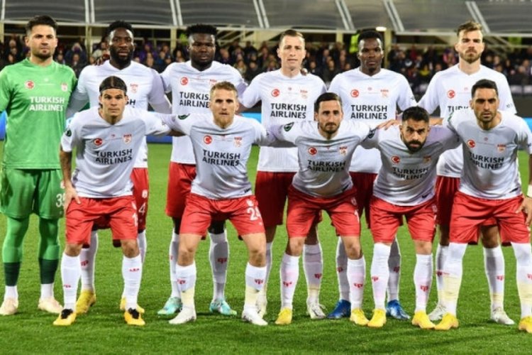 Sivasspor - Fiorentina ma&ccedil;ının muhtemel 11'leri belli oldu