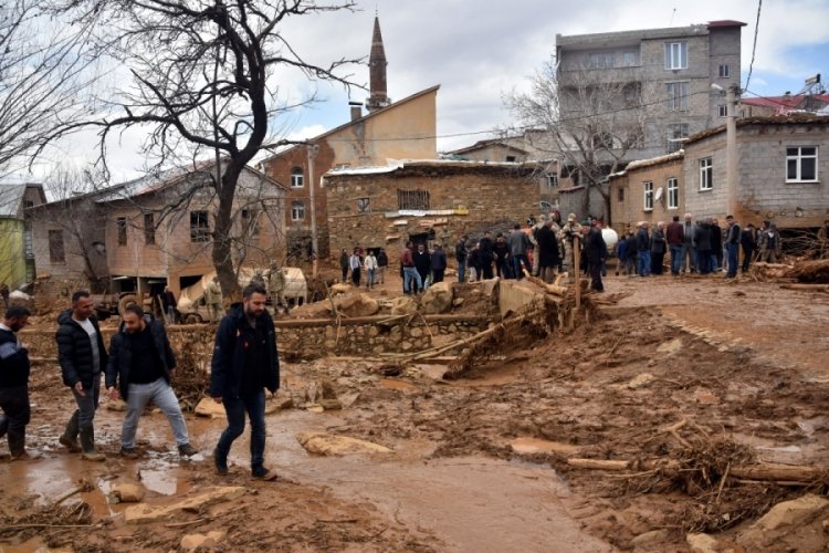 Bitlis'te 210 dekar tarım alanı zarar g&ouml;rd&uuml;