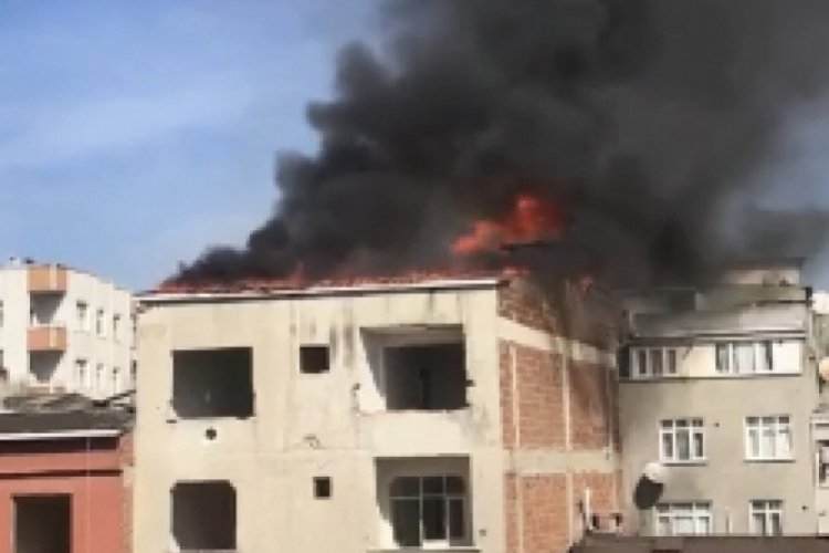 İstanbul'da metruk binada yangının ardından ceset bulundu