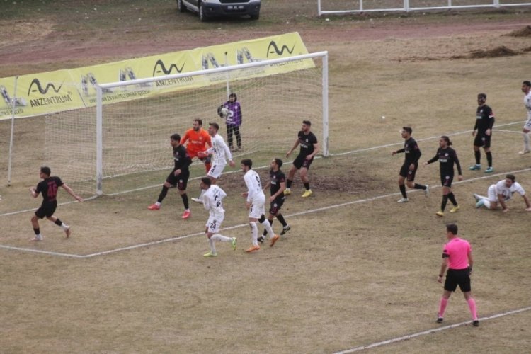 Bayburtspor, Isparta'ya yenildi