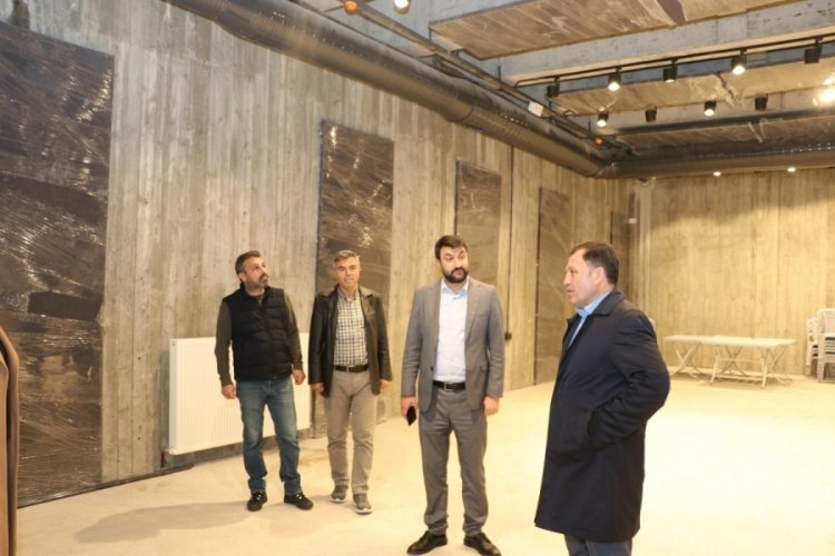 Gen&ccedil;lik ve Spor İl M&uuml;d&uuml;r&uuml; Ali İhsan Kabakcı, Gen&ccedil; Ofis'te inceleme yaptı