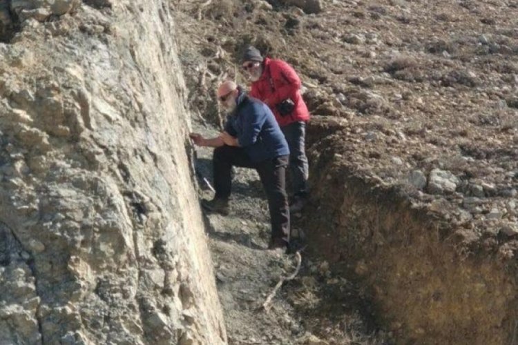 O b&ouml;lgeyi ve fayı işaret etti! 'Daha b&uuml;y&uuml;k bir deprem yaşanabilir'