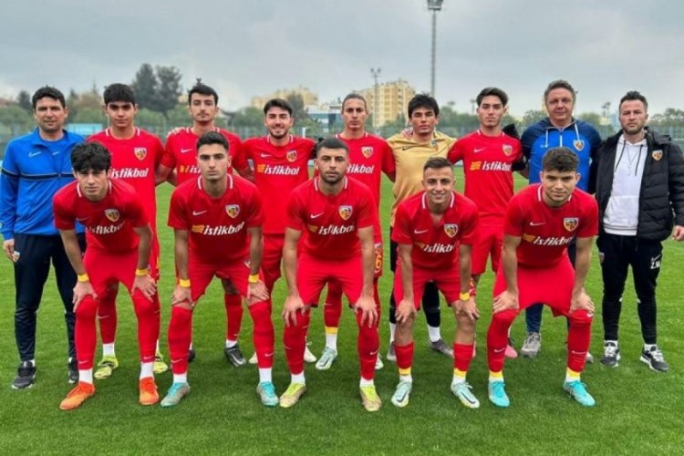 Adana DS - Kayserispor arasındaki m&uuml;sabaka yarıda kaldı