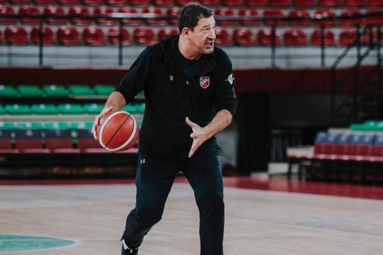 Ufuk Sarıca: Fenerbah&ccedil;e galibiyetiyle yerimizi koruduk