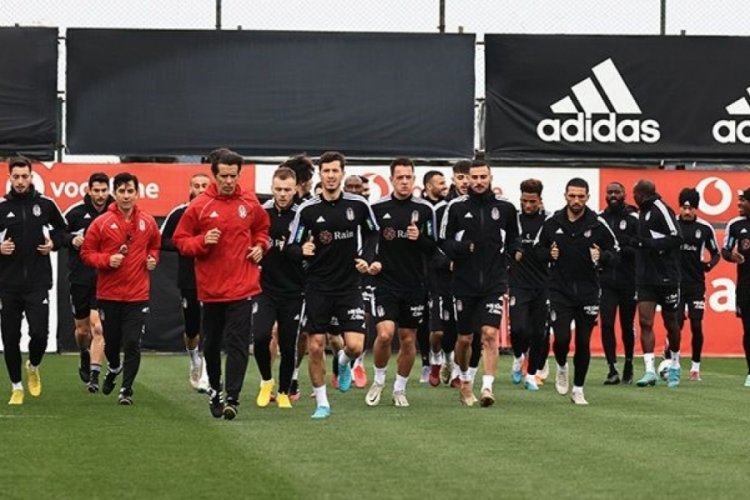 Beşiktaş, İstanbulspor ma&ccedil;ı hazırlıklarını s&uuml;rd&uuml;rd&uuml;