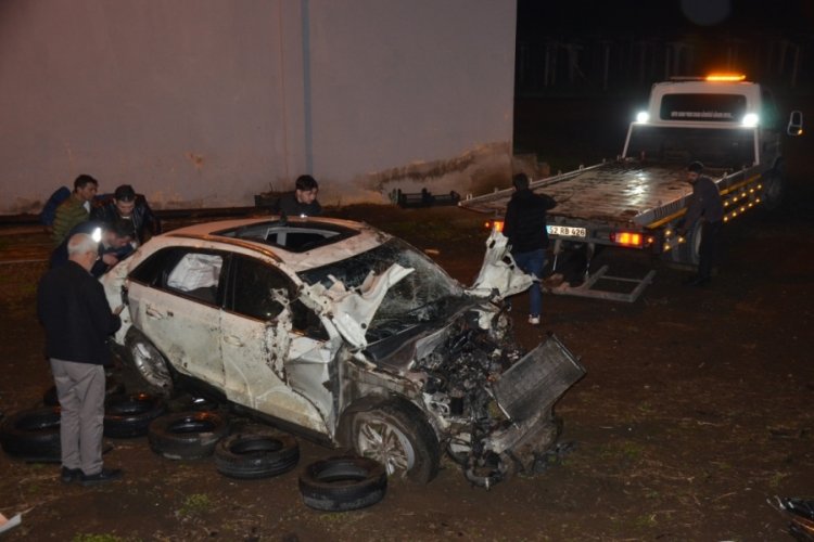 Ordu'da 2 l&uuml;ks cip &ccedil;arpıştı