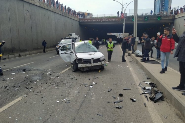 Diyarbakır'da Bursa plakalı ara&ccedil;ta &ouml;len 2 kişi ehliyetsiz &ccedil;ıktı!