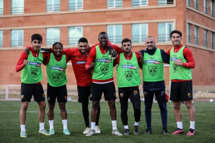 Yukatel Kayserispor'da izin bitti