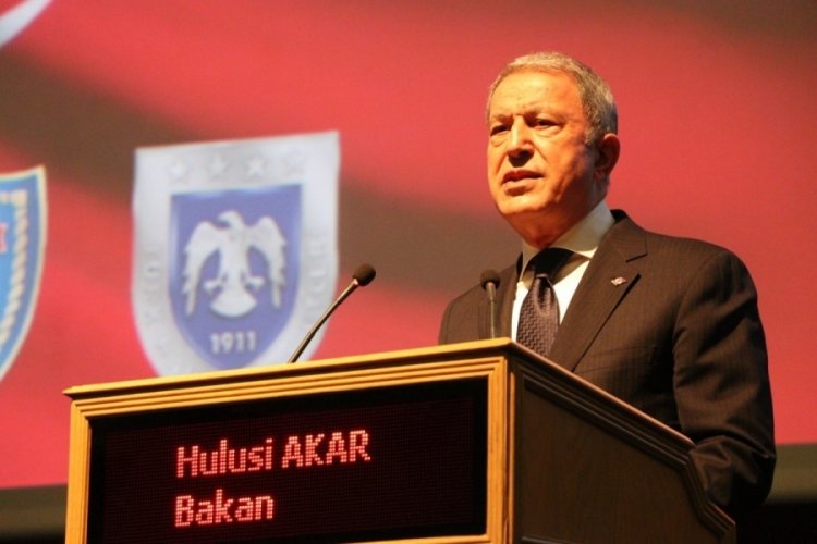 Bakan Akar: PKK/YPG destek&ccedil;ileri, ter&ouml;ristlere helikopter vermiş