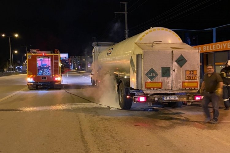 Burdur'da seyir halindeki tankerde yangın &ccedil;ıktı
