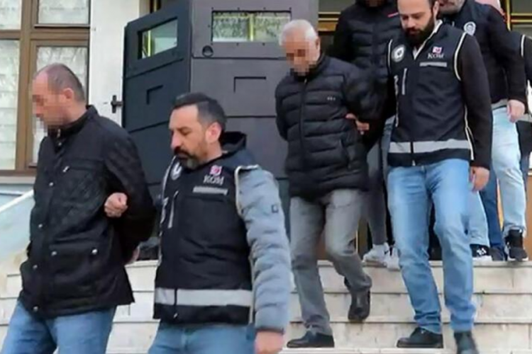 Denizli'de 3 milyonluk kredi vurgununa 7 tutuklama