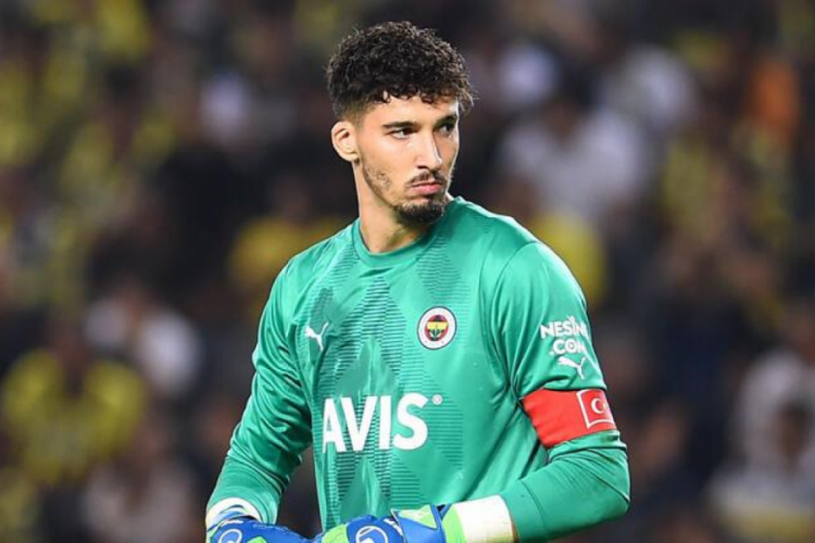 Fenerbahçe, Altay Bayındır'ın sözleşmesini uzattı - Spor Haberleri ...