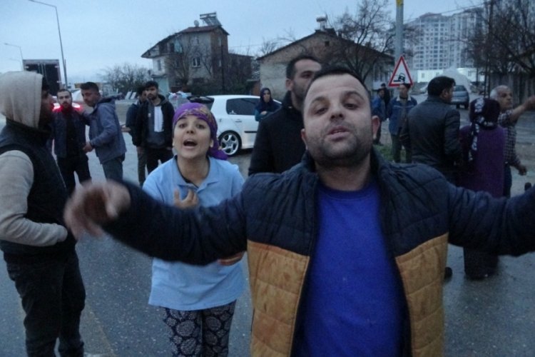 Depremzedeler ile nakliyeciler birbirine girdi
