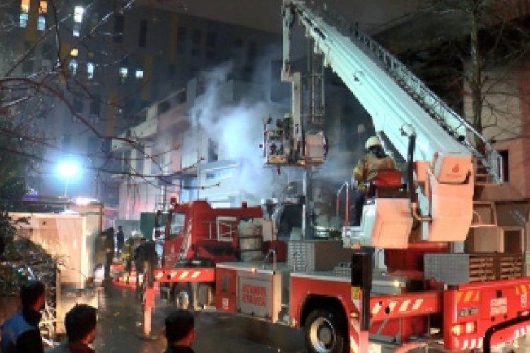 İstanbul'da kalem fabrikasında korkutan yangın