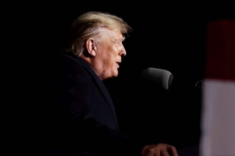 Trump, salı g&uuml;n&uuml; tutuklanmayı beklediğini a&ccedil;ıkladı