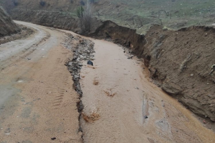 Elazığ'da bir&ccedil;ok k&ouml;y yoluna ulaşım kapandı