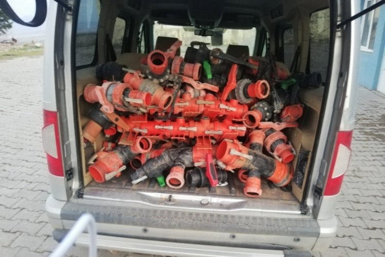 Kayseri'de tarladan &ccedil;alınan malzemeler Nevşehir'de bulundu