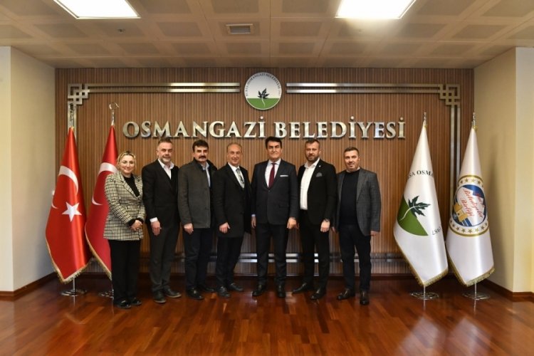 Başkan D&uuml;ndar: &Ccedil;arşı esnafı AVM'lere karşı g&uuml;&ccedil;leniyor