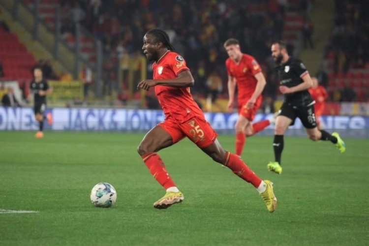 G&ouml;ztepe'nin yeni transferi dikkatleri &uuml;zerine topladı
