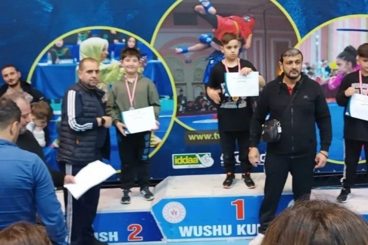 Antalya'da, Bitlisli sporculardan wushu kung fu başarısı