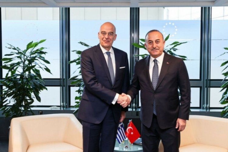Mevl&uuml;t &Ccedil;avuşoğlu, Nikos Dendias'la g&ouml;r&uuml;şme sağladı