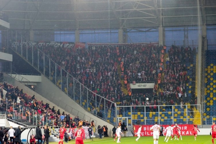 Samsunspor taraftar a&ccedil;ıklaması yaptı