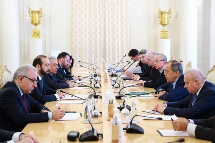 Lavrov: Batı, Rusya ve Ermenistan'ın arasını bozmaya &ccedil;alışıyor