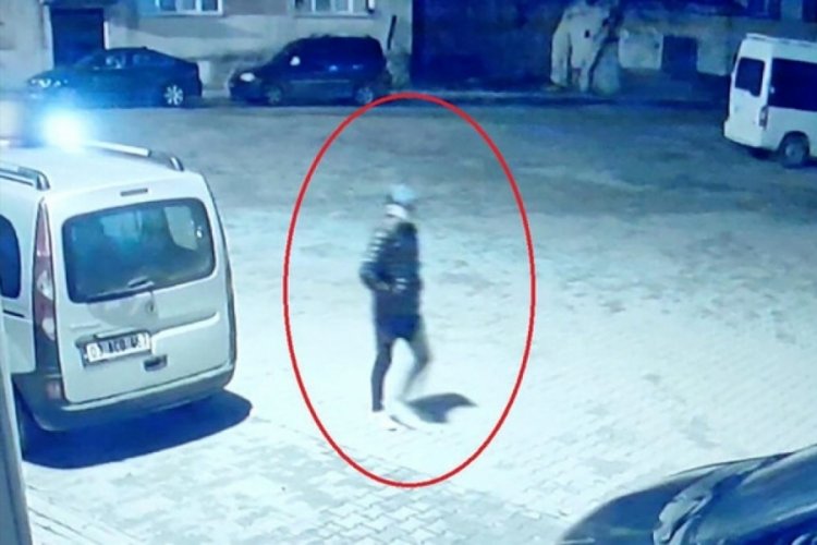 Afyonkarahisar'da 37 aracın lastiklerini kesen ş&uuml;pheli yakalandı