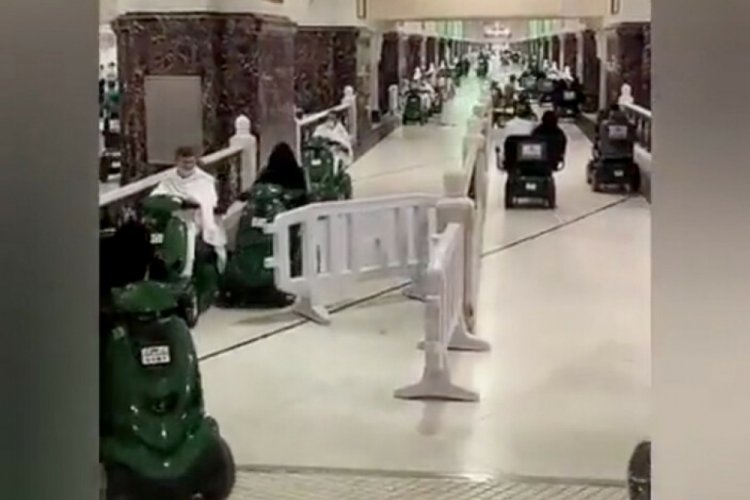 Kabe'deki elektrikli ara&ccedil; parkuru tepki aldı