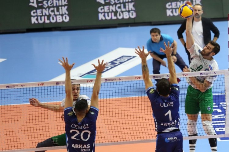 Bursa B&uuml;y&uuml;kşehir Belediyespor, Arkas Spor'a konuk olacak