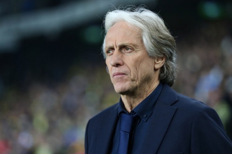 Jorge Jesus'dan kalmak i&ccedil;in iki şart!