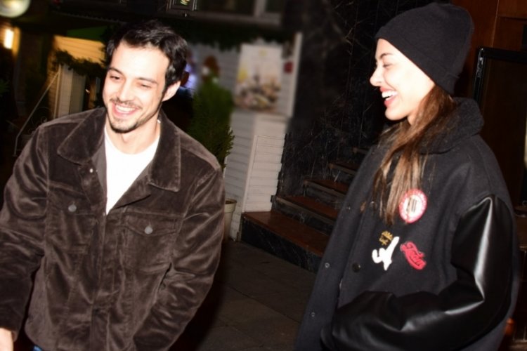 Dilan &Ccedil;i&ccedil;ek Deniz ile Mert Yazıcıoğlu aşk tazeledi