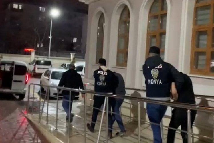 Konya'da ara&ccedil;lardan malzeme &ccedil;alan şahıslar tutuklandı