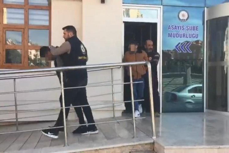 Konya'da eğlence mekanı &ouml;n&uuml;ndeki kavgaya 4 tutuklama