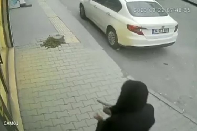 İstanbul'da eşi ile ilişkisi olduğunu d&uuml;ş&uuml;nd&uuml;ğ&uuml; şahsı başından vurdu