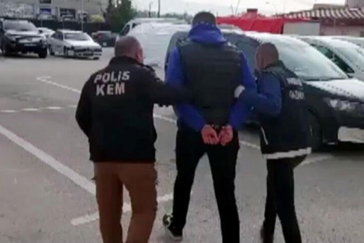 Sosyal medyada uyuşturucu kullanımını &ouml;zendirenlere operasyon
