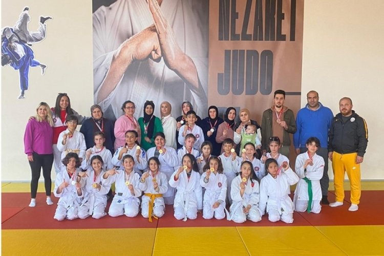 Karaman'da okullar arası k&uuml;&ccedil;&uuml;kler judo m&uuml;sabakaları yapıldı