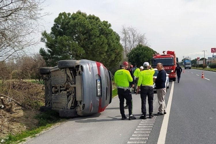Denizli'de otomobil takla attı: 2 yaralı
