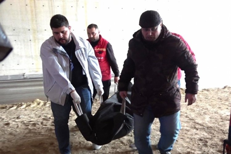 Denizli'de tıra arkadan ok gibi saplanan tankerinin s&uuml;r&uuml;c&uuml;s&uuml; hayatını kaybetti