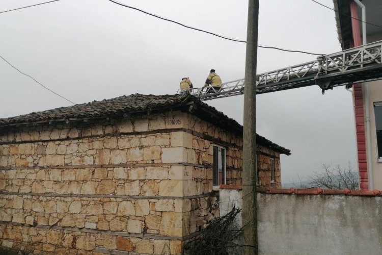 &Ccedil;anakkale'de hayatını kaybeden şahsın evi yandı